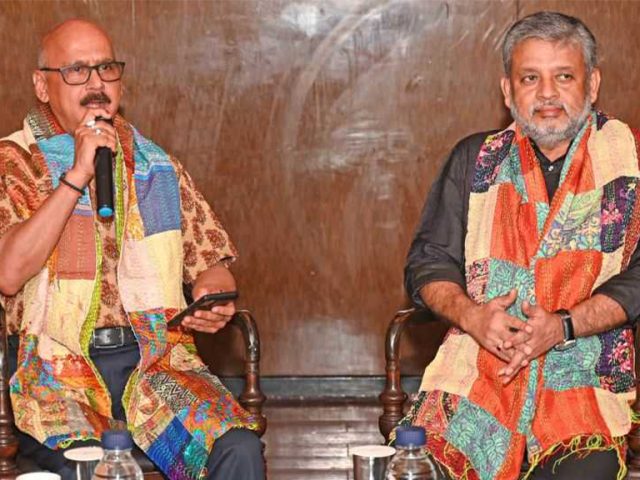 বাংলা কবিতার চরাচর, কবি প্রবালকুমার বসু ও মৃত্যুঞ্জয়কুমার সিংহের এক ভিন্ন স্বাদের আলোচনা